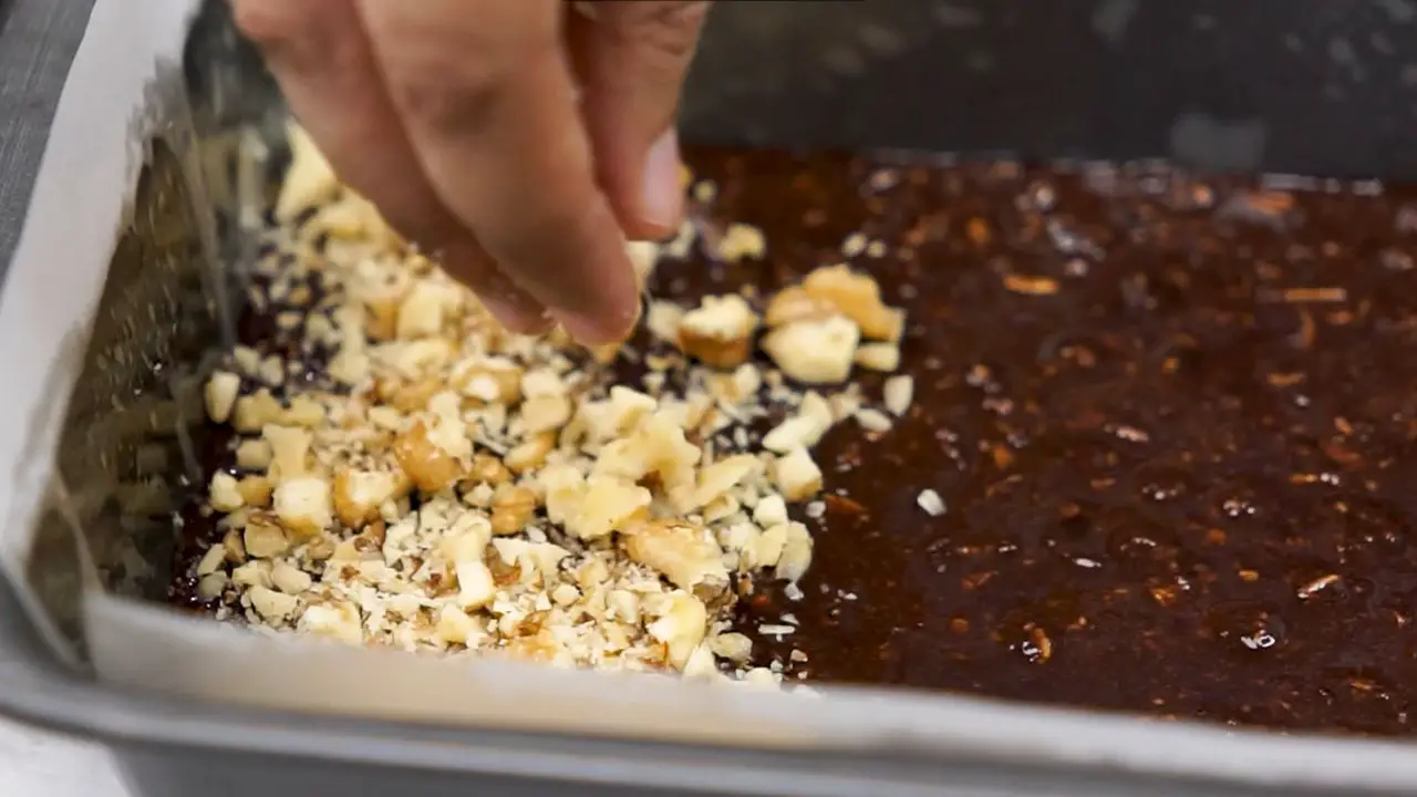Moist Banana Oatmeal Cake Recipe With A Chocolate Twist!