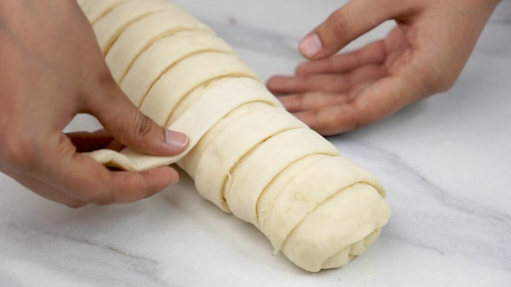 tighten the dough ribbons