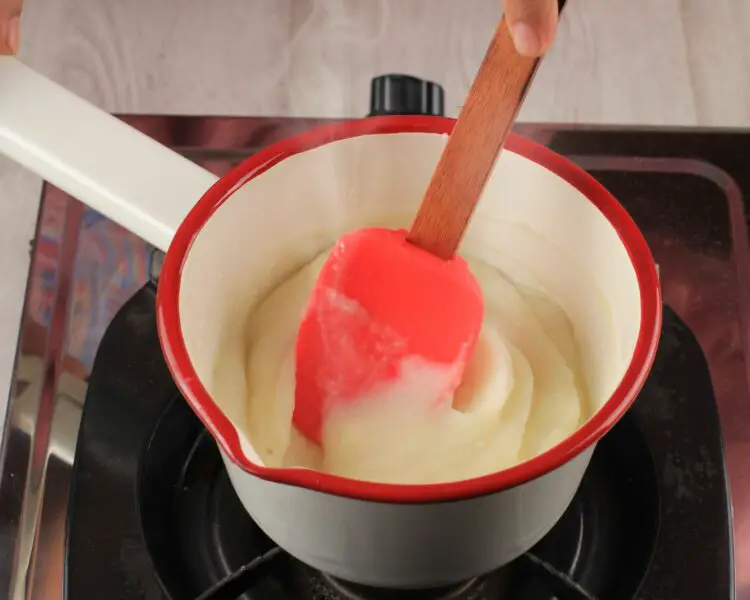 7 Ways To Make Instant Mashed Potatoes Thicker From Watery To Wonderful