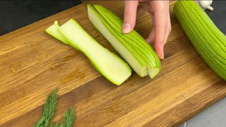 slicing of Zucchini