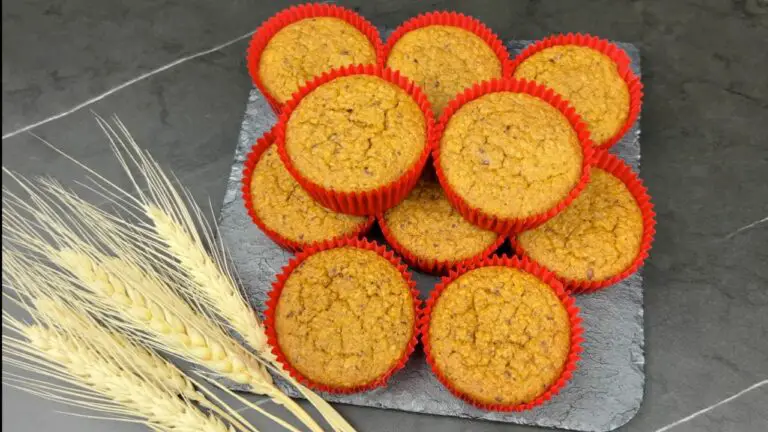 Removing muffins from liners