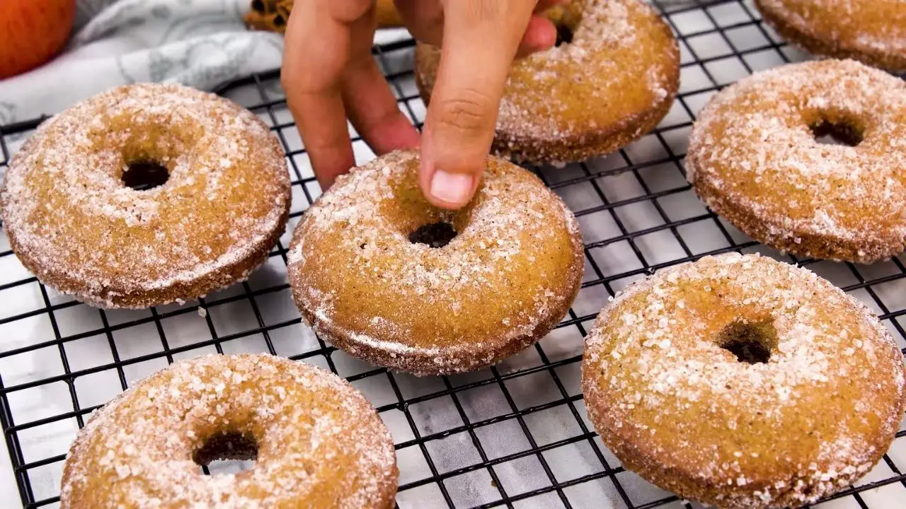 Grandma’s Apple Cider Doughnuts Recipe