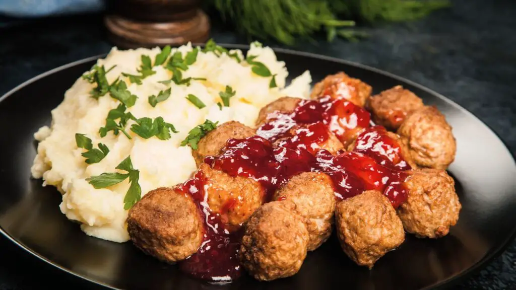 serving turkey meatballs with mashed potatoes