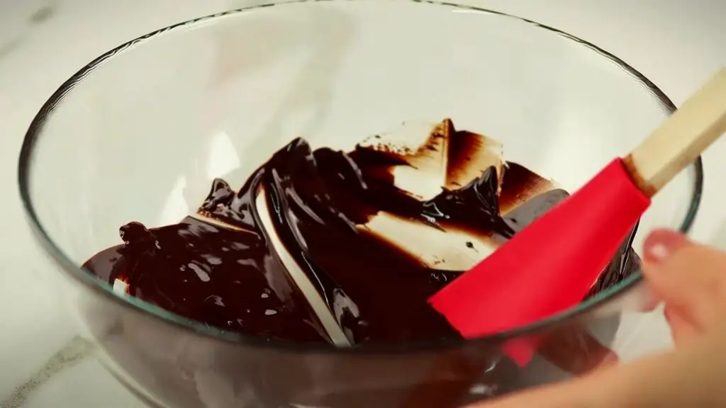 stir chocolate