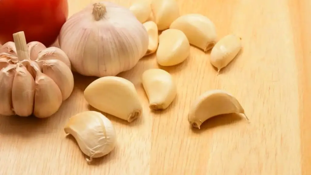 ingredients for this garlic chili rice