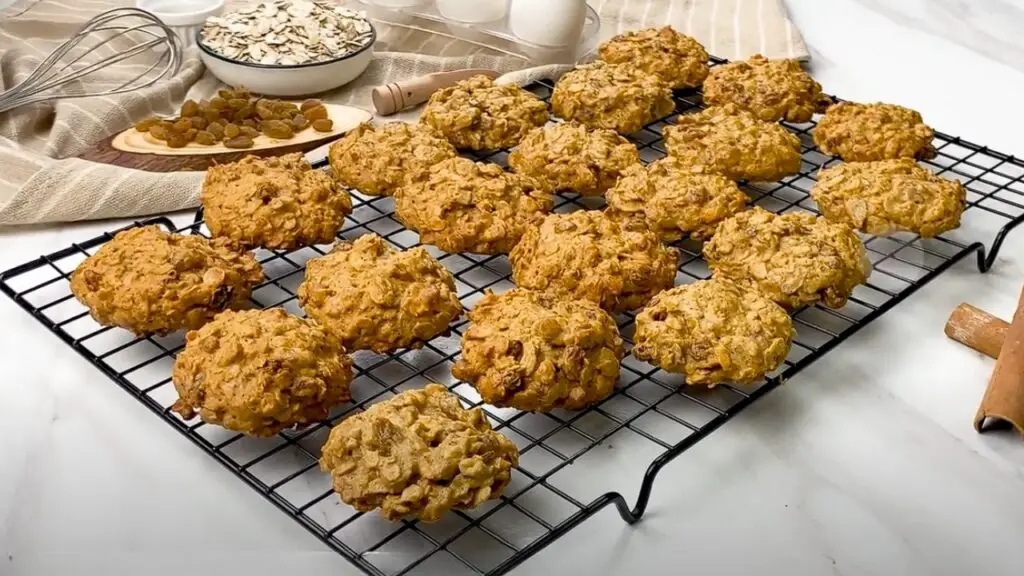 Maple Oatmeal Raisin Cookies