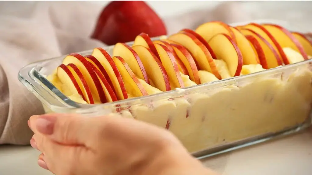 layering of apple