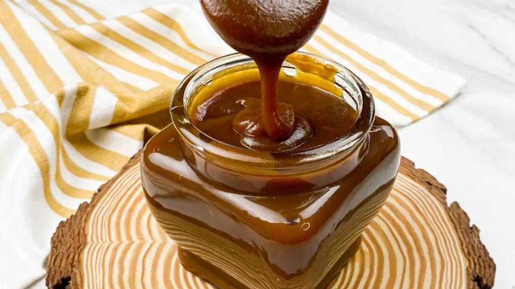 thick caramel sauce