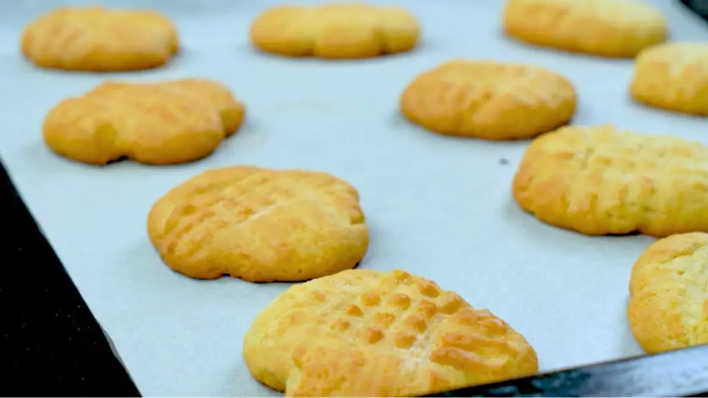 baking mayonnaise cookies