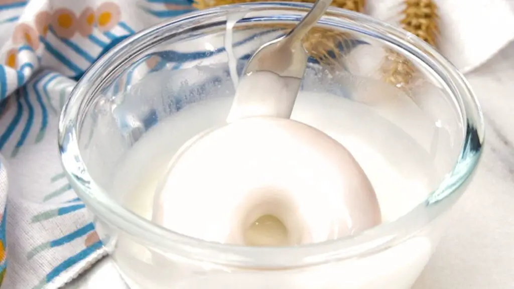 glazing the donut