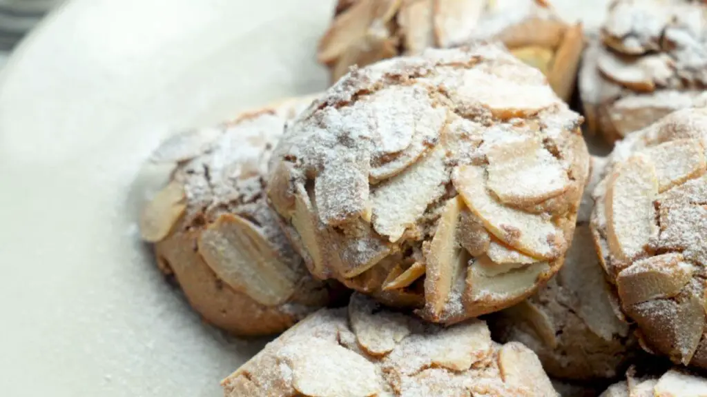 old fashioned almond cookies