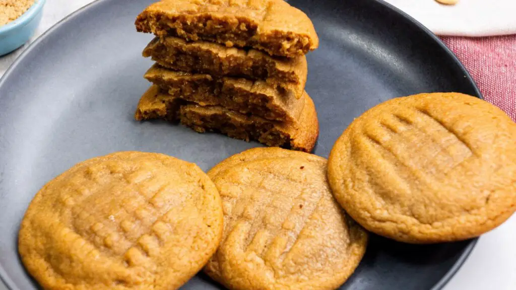 soft and chewy peanut butter cookies recipe