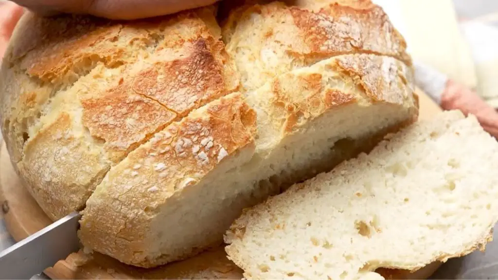 slicing of the bread