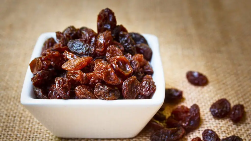 using raisins instead of sultanas