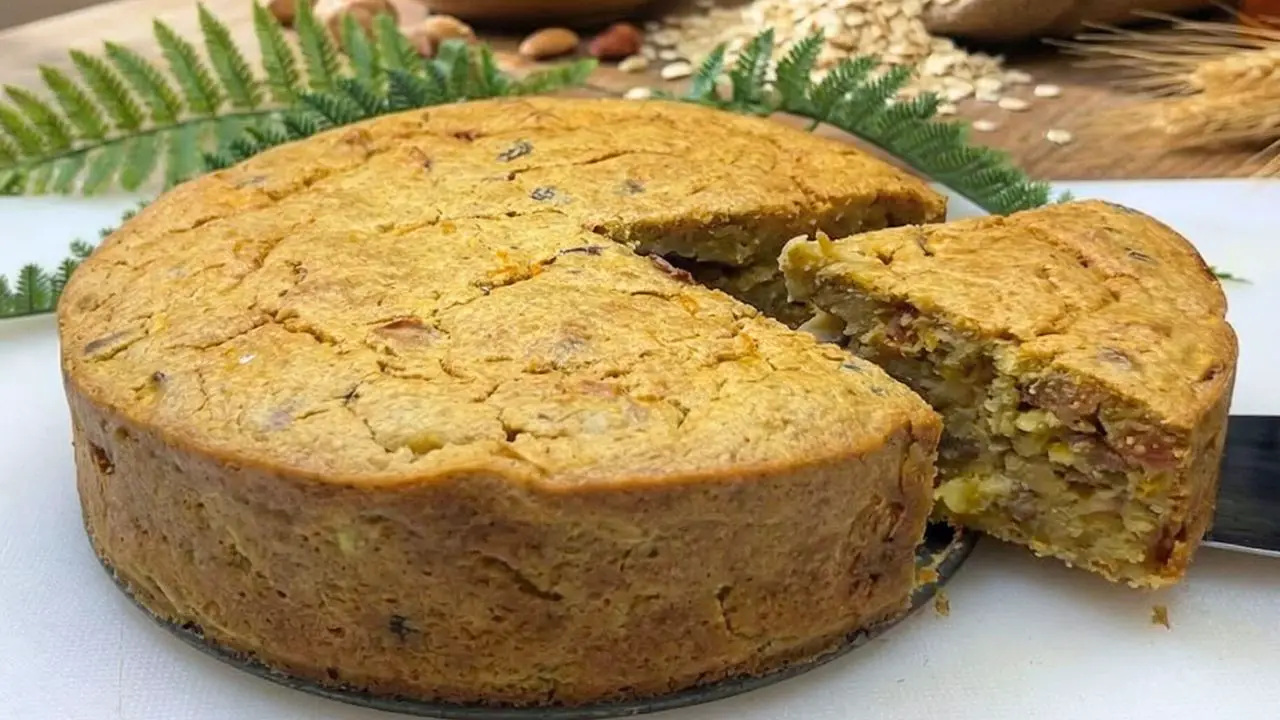 simple oatmeal apple and carrot cake