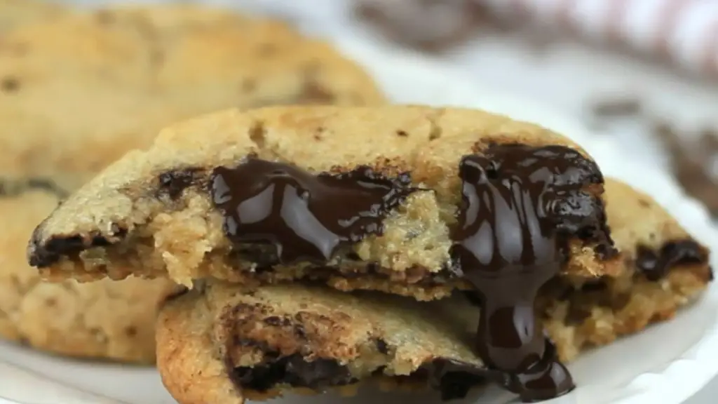 Air fryer chocolate chip cookies