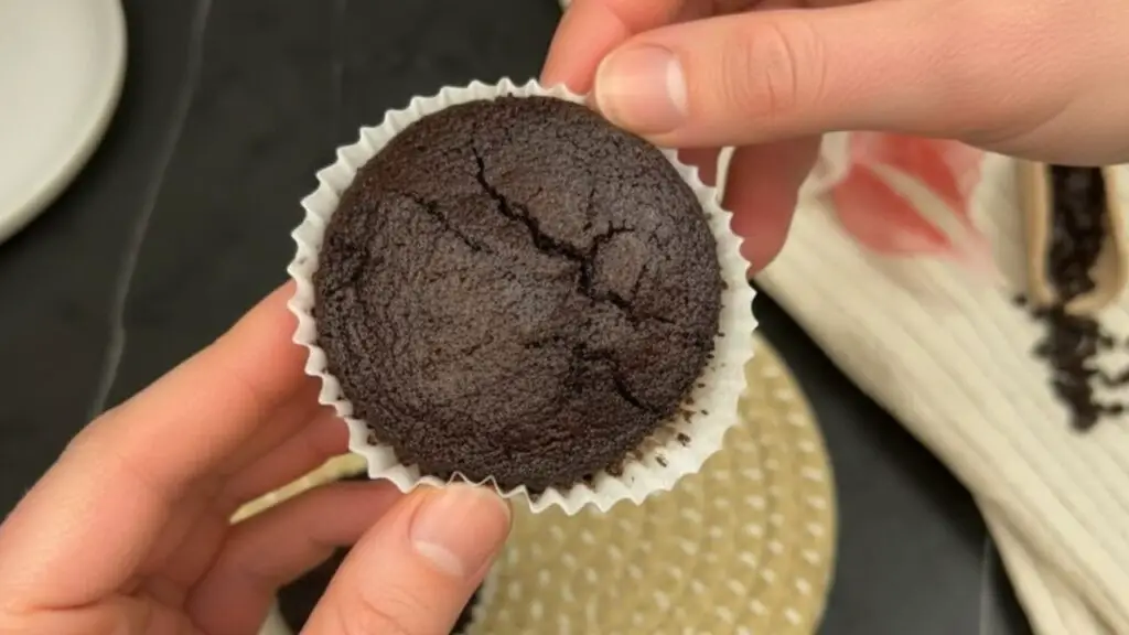 chocolate air fryer brownie cupcakes 