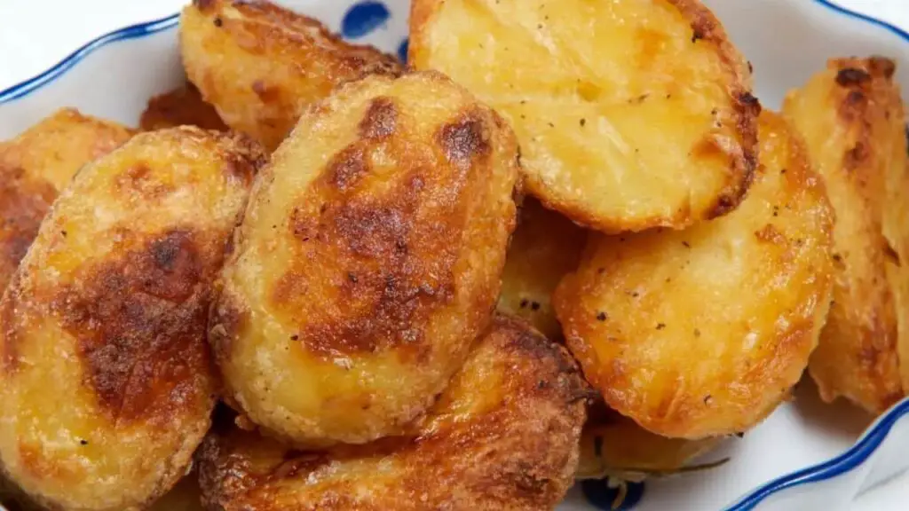 Easy 20-Minute Air Fryer Roasted Potatoes