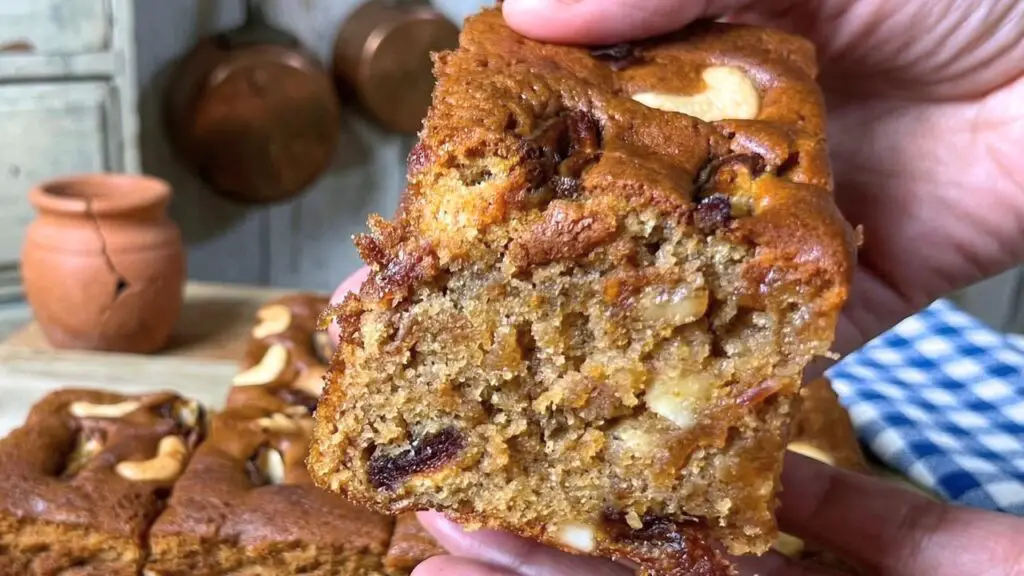 Simple Moist Date Cake Recipe