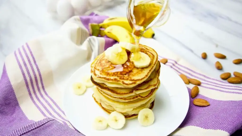 Best Fluffy Almond Flour Pancakes