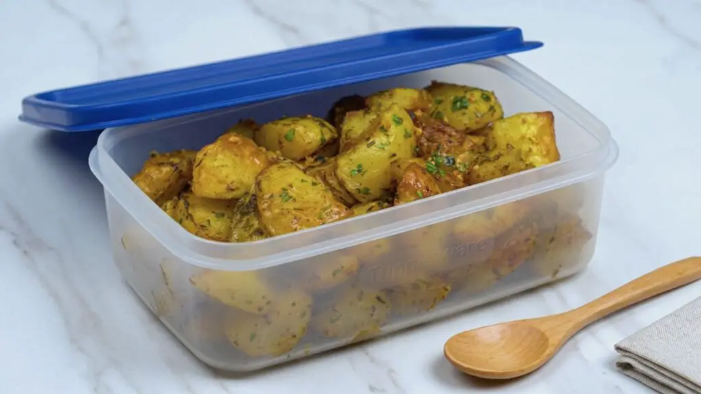 how to store cooked roast potatoes