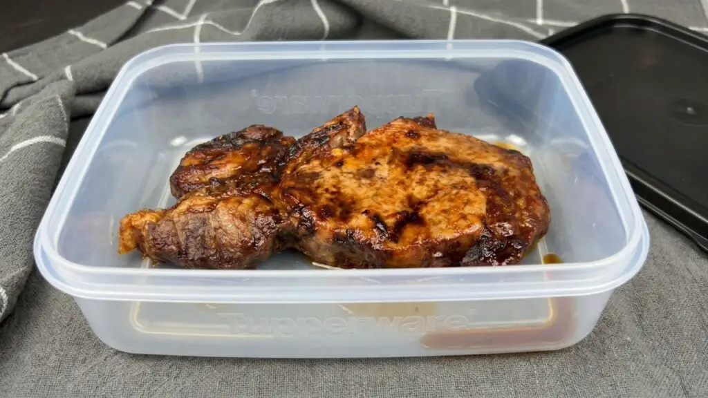 how to store cooked steak