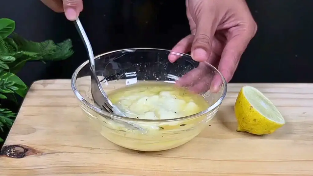 Pan fried sardines served with a homemade garlic lemon mayo dipping sauce made with mayonnaise, garlic, lemon juice, olive oil, salt, and black pepper.