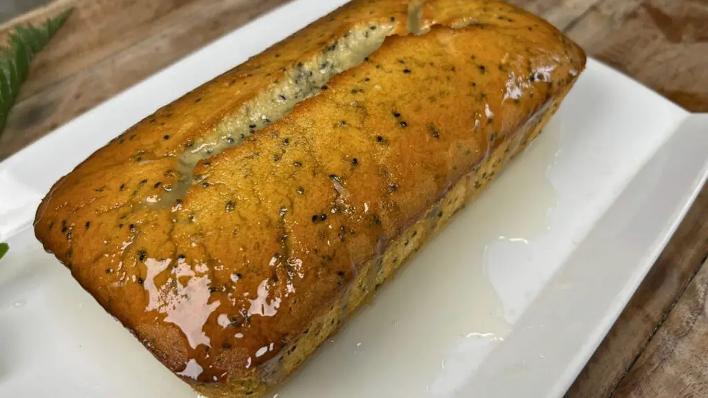 lemon poppy seed pound cake