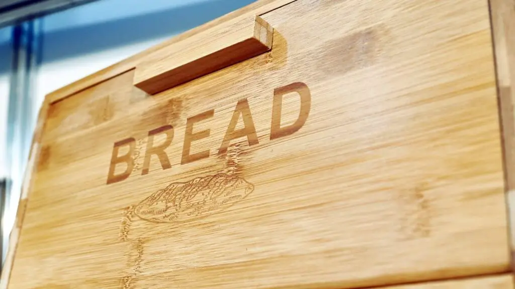 how to store fresh bread