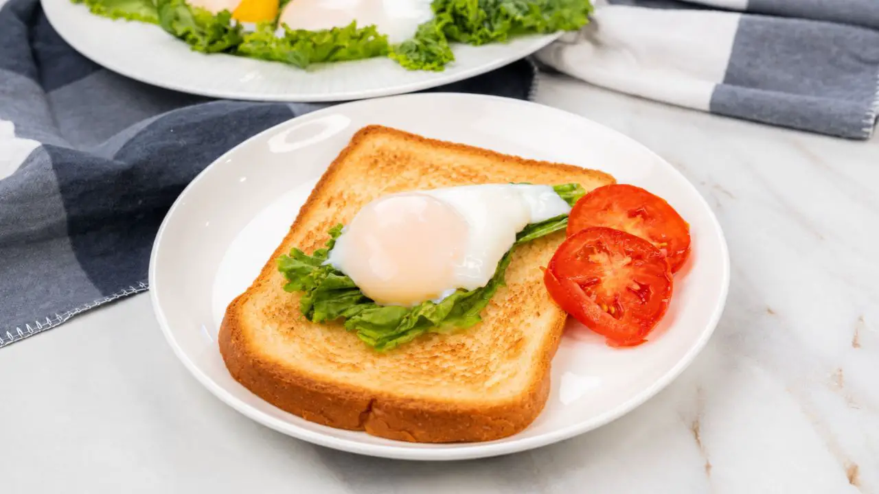 poached eggs in air fryer without ramekin